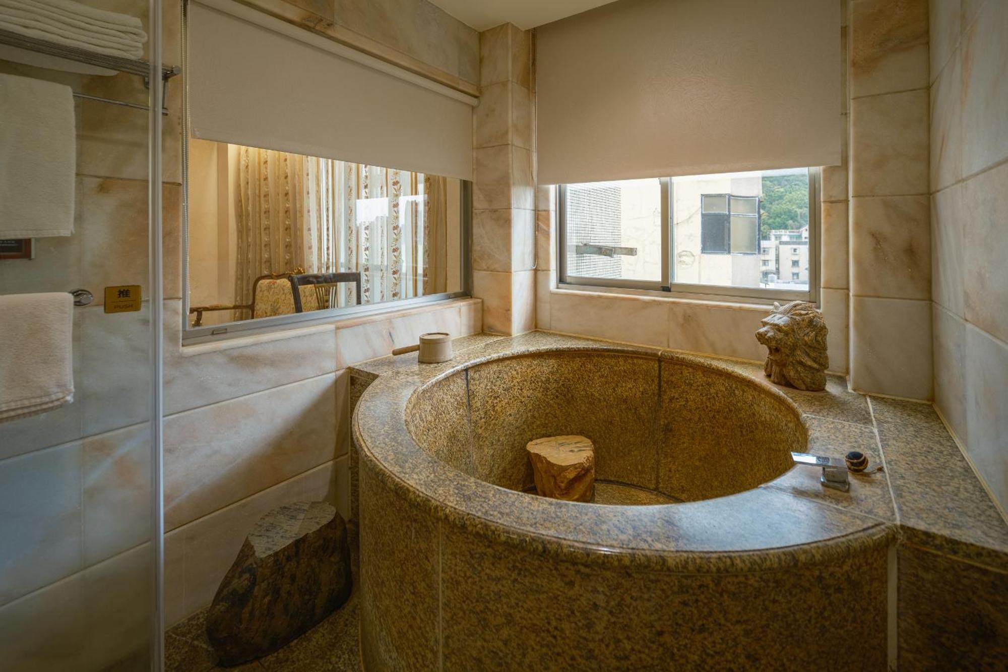 Grand Pleasure Spring Hotel Tajpej Zewnętrze zdjęcie