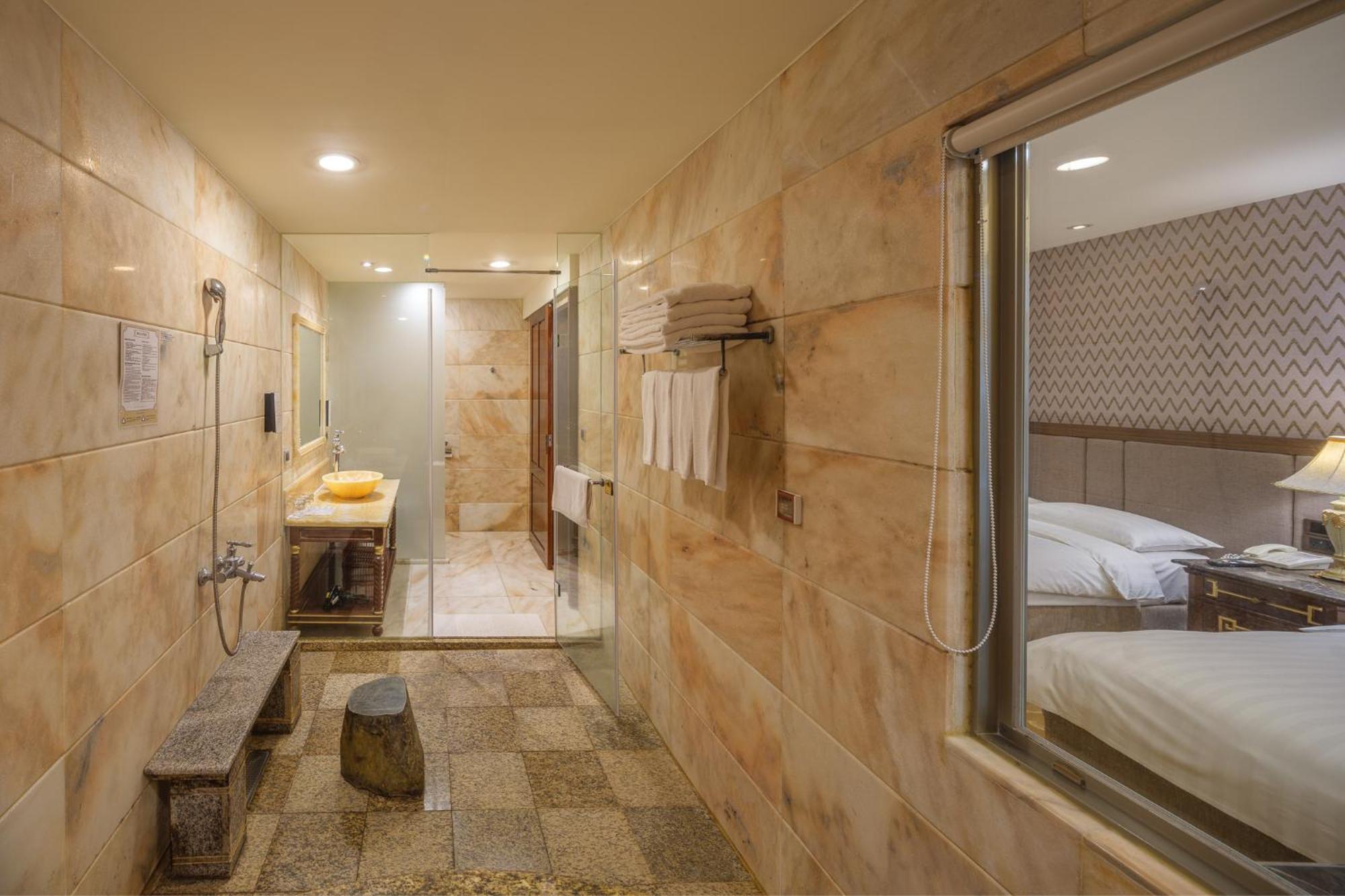 Grand Pleasure Spring Hotel Tajpej Zewnętrze zdjęcie